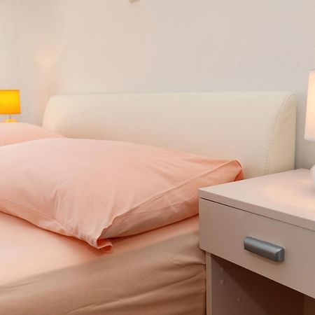 Apartments M&I Trogir Bagian luar foto